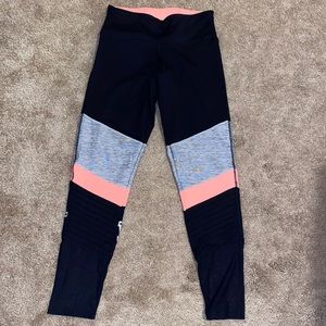 VS Pink Ultimate Leggings